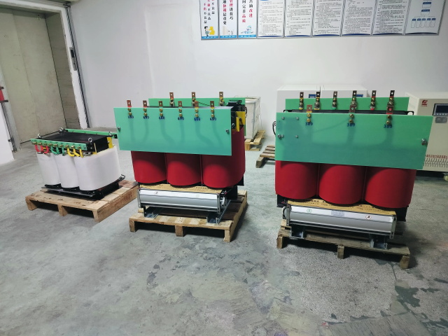 尼勒克KS11-1000KVA矿用变压器